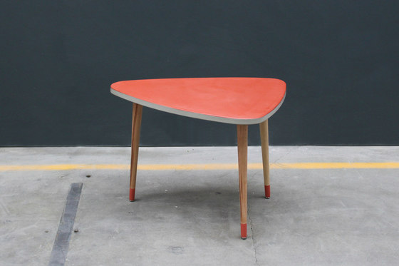 Kidney Table | Side tables | Concrete Home Design