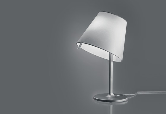 Melampo Notte Table Lamp | Table lights | Artemide