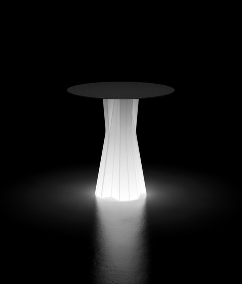 Frozen | Dining Table Light | Bistro tables | PLUST
