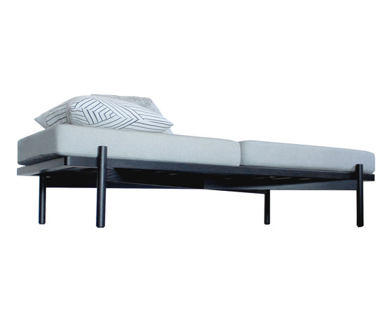 Dion Daybed Black Ash | Lits de repos / Lounger | Evie Group