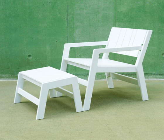Calcium | Lounge Chair & Ottomane | Poltrone | Luxxbox