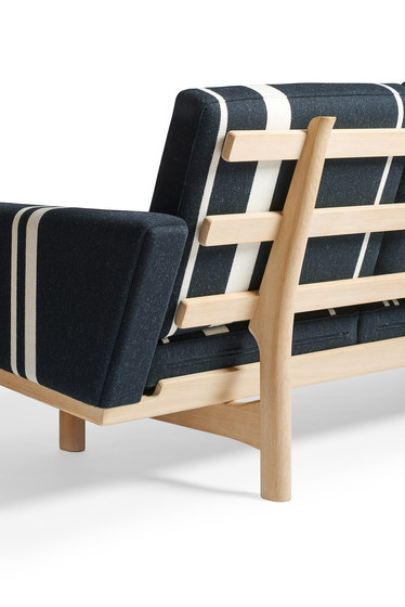 GE 236 3-Seater Couch | Sofas | Getama Danmark