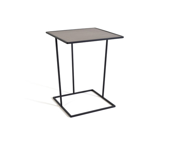 Costance Quadrato | Side tables | MEMEDESIGN
