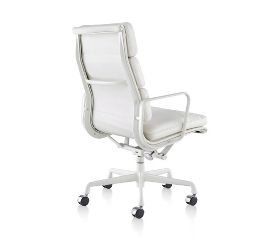 Eames Soft Pad Group Executive Chair | Chaises | Herman Miller