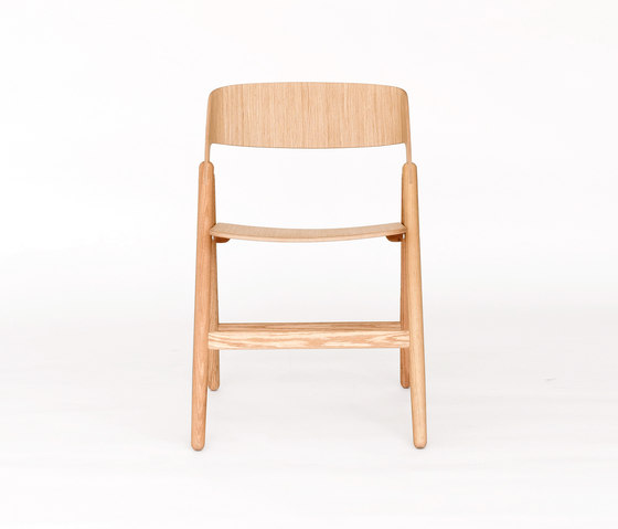Narin Folding Chair | Chaises | Case Furniture