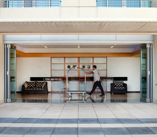 Folding Doors - Aluminum Thermally Controlled | Omni Hotel | Porte patio | LaCantina Doors