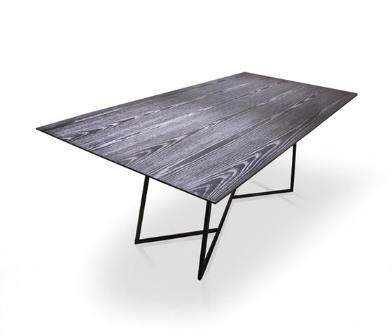 RoRo Dining Table | Dining tables | Cliff Young