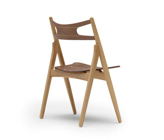 CH29 Sawbuck Chair | Chaises | Carl Hansen & Søn