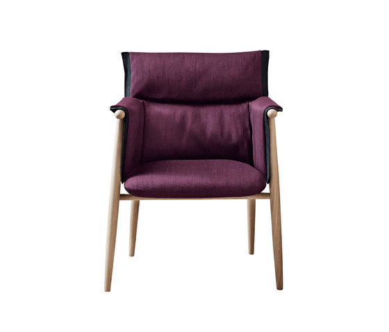 E005 Embrace chair | Chaises | Carl Hansen & Søn