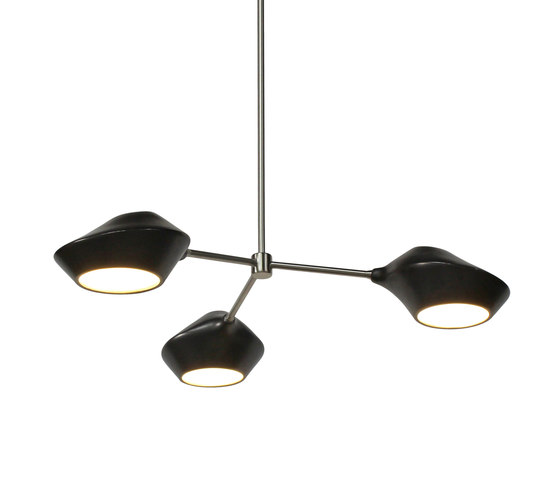 Orb Trio chandelier in glazed stoneware and brass | Lámparas de suspensión | Schmitt Design