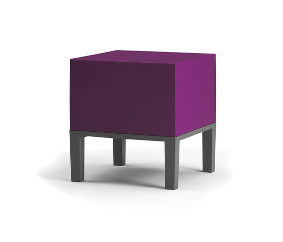 Primary Pouf 01 purple | Poufs | Quinze & Milan