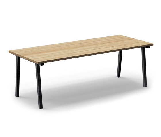 Mornington Table C with Oak Veneer Top | Esstische | VUUE