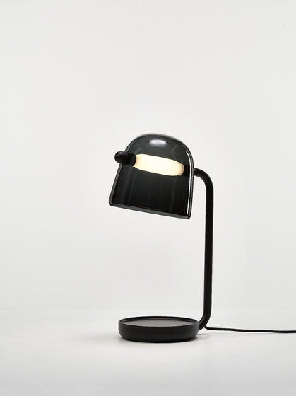 Mona Small Table PC950 | Lámparas de sobremesa | Brokis