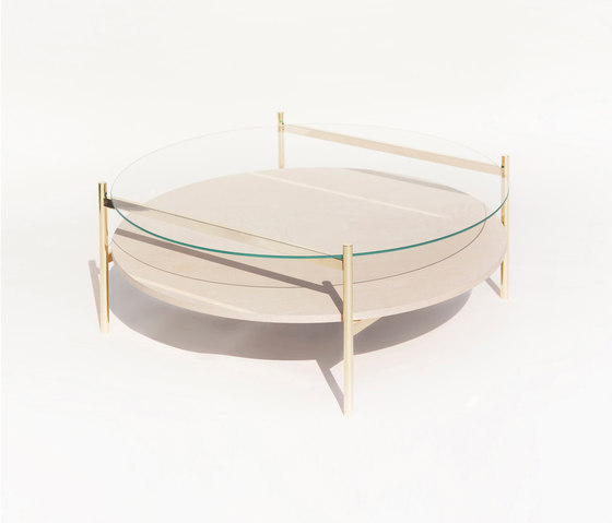 Duotone Circular Coffee Table | Brass /  Birch | Mesas de centro | Yield