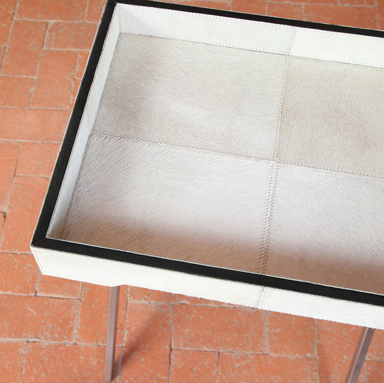 Gramercy Cowhide Tray Table | Beistelltische | Pfeifer Studio