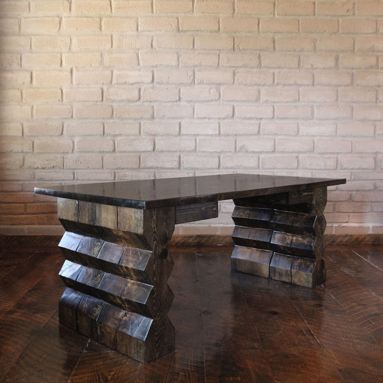 Venza Solid Wood Desk | Schreibtische | Pfeifer Studio