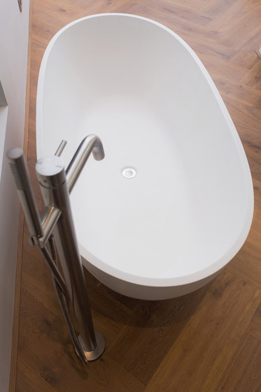 MONO 40 | Floor mounted bath mixer with hand shower | Bath taps | COCOON