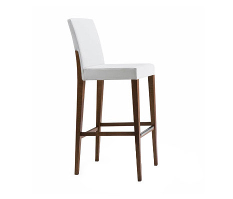 Charme 4.1 | Bar stools | Distributed by Sandler Seating