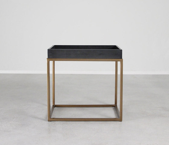 Brentwood Leather and Brass Side Table | Tavolini bassi | Pfeifer Studio
