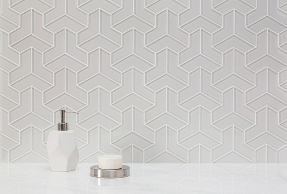 Cubism | Arctic White (Clear) | Glass tiles | AKDO