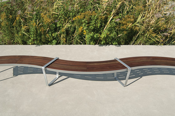 LXM1500-00017 Layout | Bancs | Maglin Site Furniture