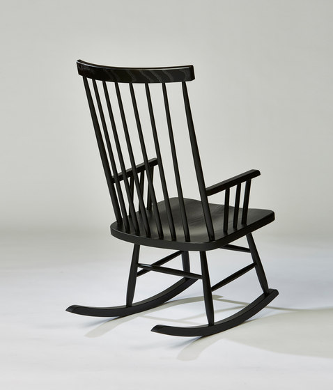 Classic Rocking Chair | Fauteuils | Smilow Design