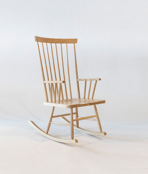 Classic Rocking Chair | Poltrone | Smilow Design