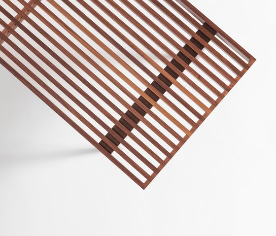 Slatted Bench | Sitzbänke | Smilow Design