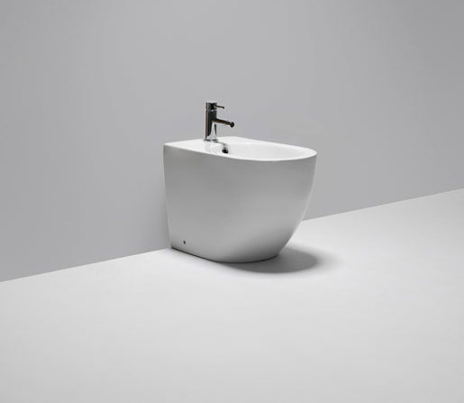 halo | floor-mounted single hole bidet | Bidet | Blu Bathworks