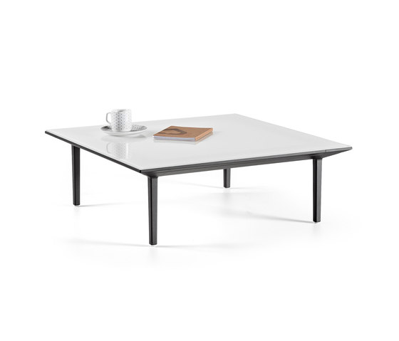 Longo Table | Tables basses | actiu