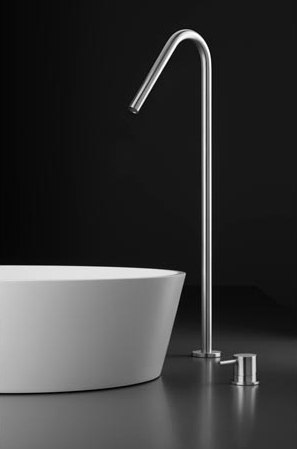inox | stainless steel single-hole, raised deck-mount basin spout | Rubinetteria lavabi | Blu Bathworks