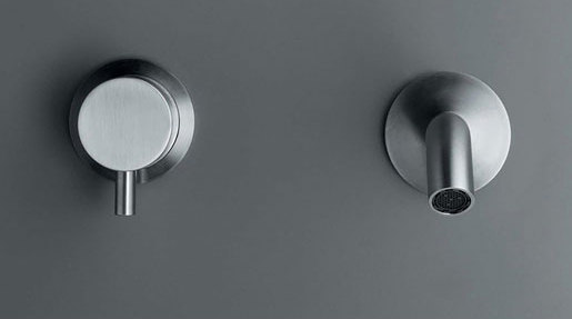 inox | stainless steel 7¾" wall-mount basin spout | Rubinetteria lavabi | Blu Bathworks