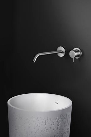 inox | stainless steel 10" wall-mount basin spout | Grifería para lavabos | Blu Bathworks
