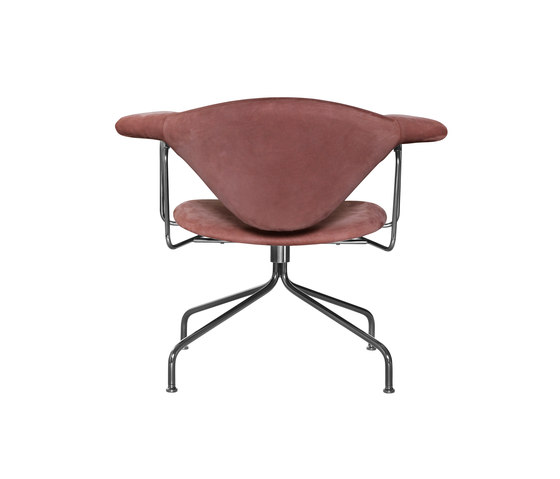 Masculo Swivel Lounge Chair | Poltrone | GUBI