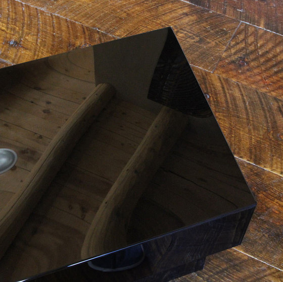 Luminosa Acrylic Cube Table | Beistelltische | Pfeifer Studio