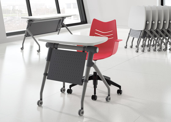 Fold Flip | Nest Table | Tavoli contract | National Office Furniture