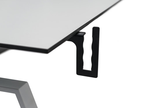 motu Table A | Mesas contract | wp_westermann products