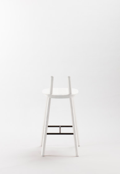 Naïve Semi Bar Chair, white | Taburetes de bar | EMKO PLACE