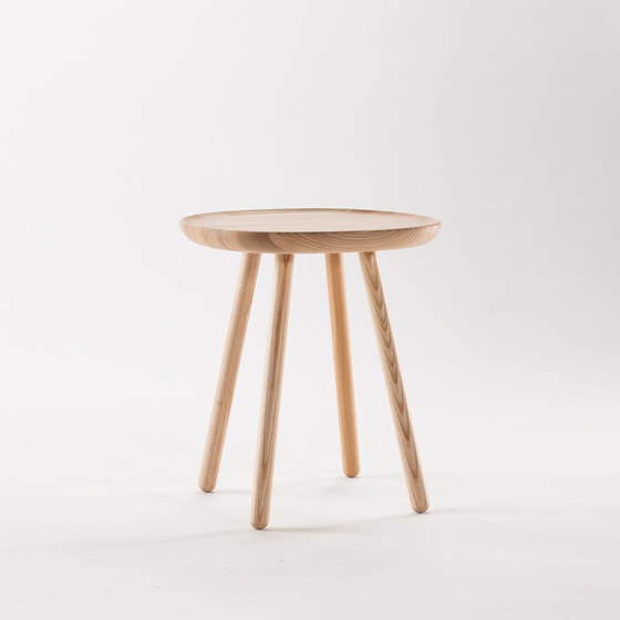 Naïve Side Table, natural ash | Tavolini alti | EMKO PLACE