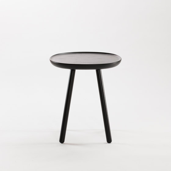 Naïve Side Table, black | Tavolini alti | EMKO PLACE