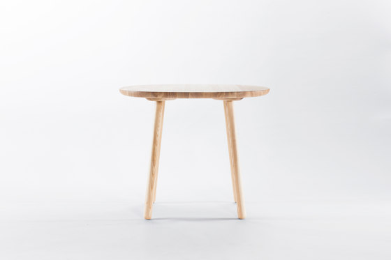 Naïve Dining Table, round, natural ash | Tavoli pranzo | EMKO PLACE