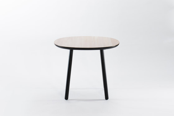 Naïve Dining Table, round, black | Mesas comedor | EMKO PLACE