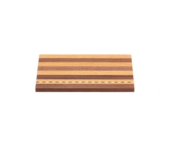 ESSENTIAL cutting board | Taglieri | Girsberger