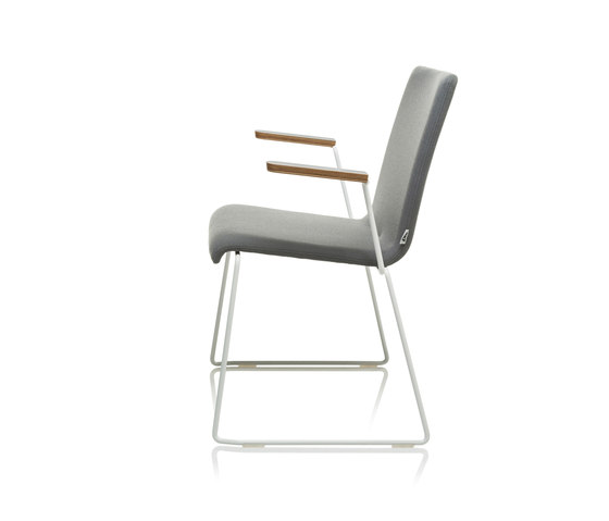 Square with armrests | Chairs | Riga Chair
