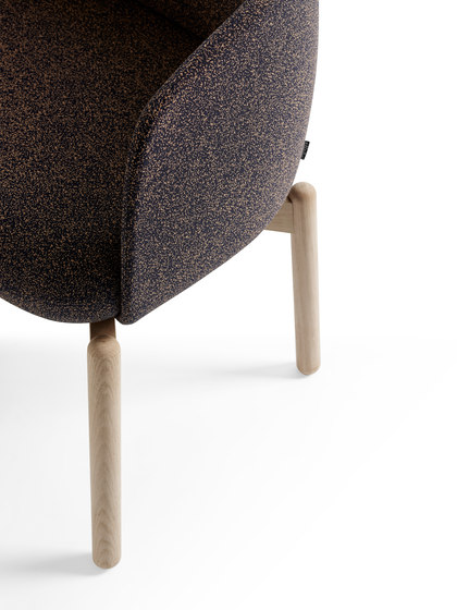 Nest Low Chair Wood | Stühle | +Halle