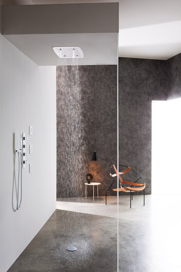 Aqua-Sense - Rectangular ceiling-mounted showerhead with rain and mist functions - mm 550x350 | Grifería para duchas | Graff