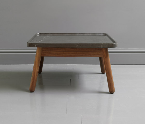 Carve marble small square coffee table | Mesas de centro | Bethan Gray