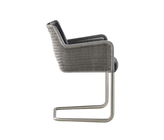 D43 Cantilever chair with armrests | Sillas | TECTA