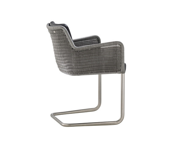 D43 Cantilever chair with armrests | Chairs | TECTA