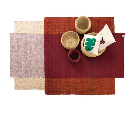 Nobsa | rug medium, red/ochre/cream | Tapis / Tapis de designers | Ames